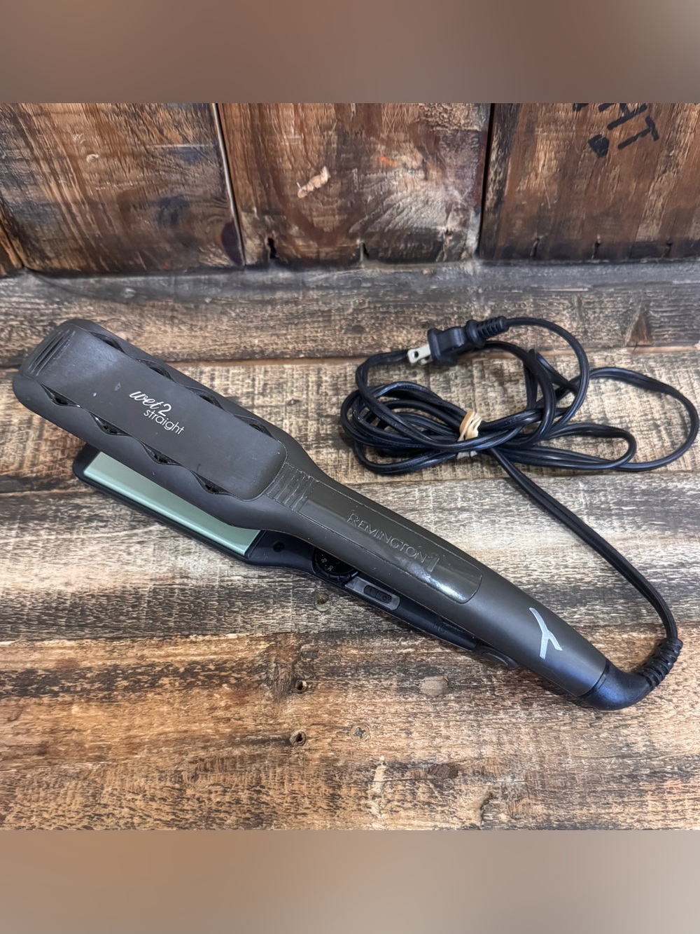 Remington Wet2Straight 1¾” Flat Iron with Ceramic Plates S7231 WORKS